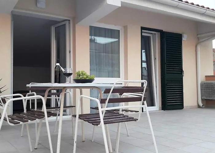 Modern Loft With Big Terrace - Sea View