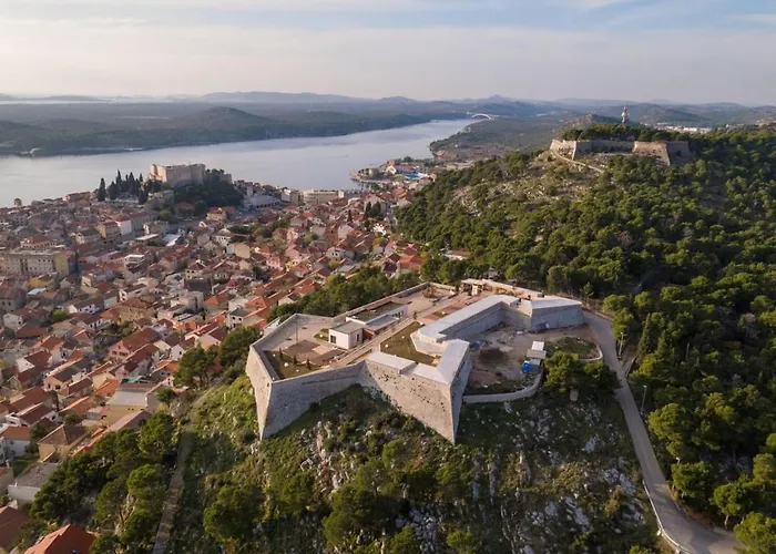 Modern Loft With Big Terrace - Sea View Šibenik